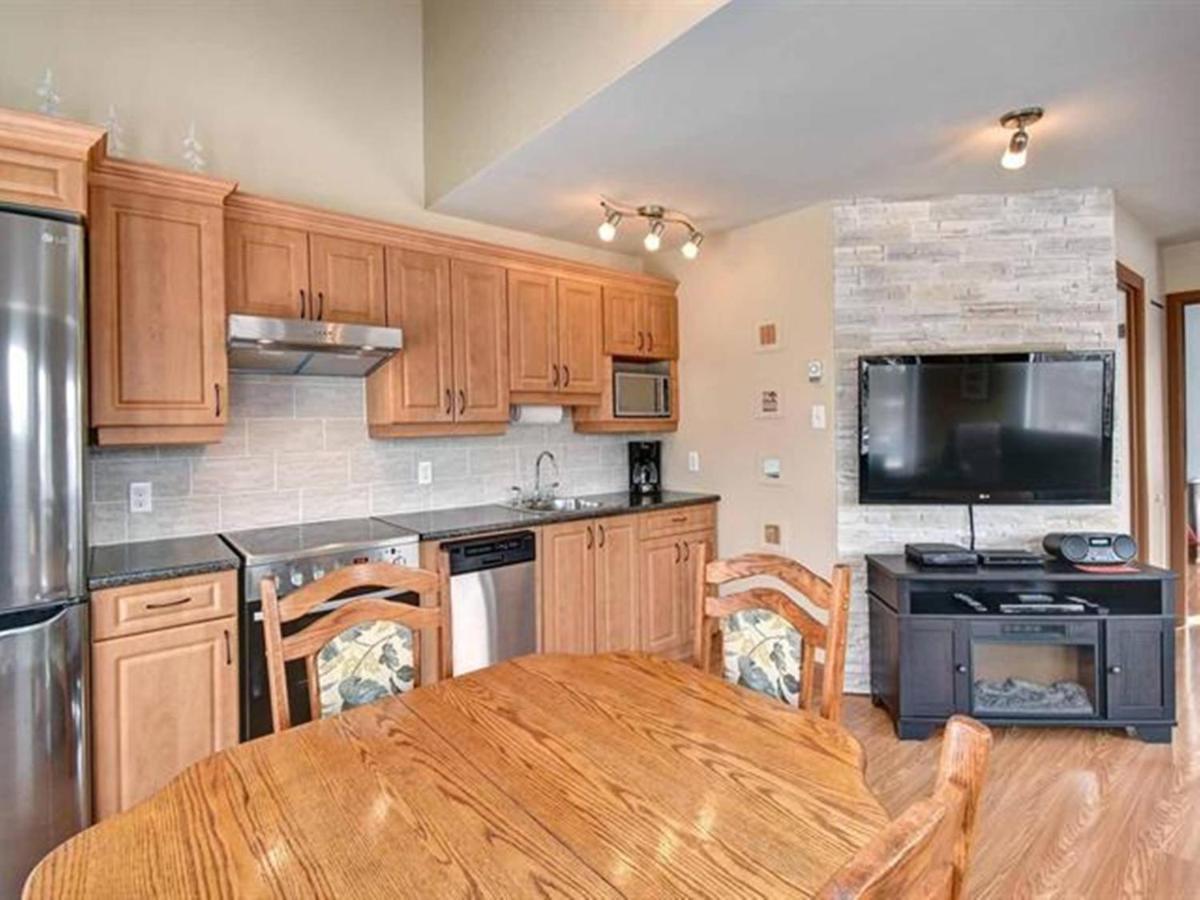 Bright Condo Near The Lake By Globalstay Mont-Tremblant Exterior foto